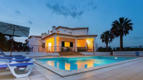 Cerro do Ouro Villa | Abby by Check-in Portugal