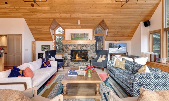 Teton Pines House | Abode at Golden Spruce | Prime Location for All Seasons