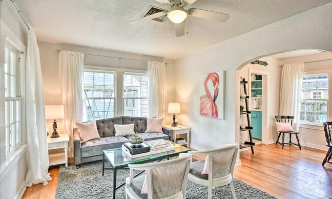 Winter Garden House | about 12 Mi to Disney Downtown Winter Garden Cottage!