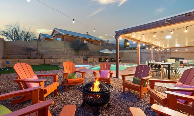 Paradise Hills Civic House | ABQ Oasis! Pool and Hot Tub OPEN ALL YEAR!, Game Room, Golf, Great for Reunions!