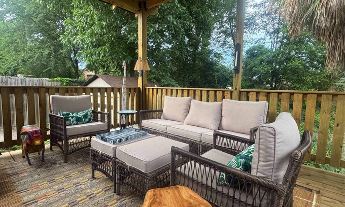 Fortson House | Abuela House with Pool | 4Bed