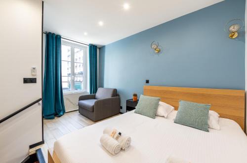 Grenelle Apartment | AC & Duplex Close to Eiffel Tower - 20 min Away