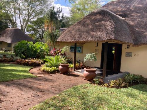Komatipoort House | Acasia Guest Lodge
