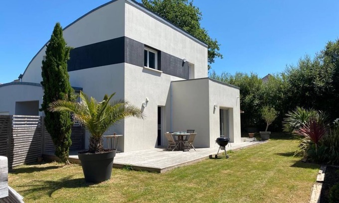 La Trinite-Surzur House | Accommodation La Trinité Surzur 15min from the beach