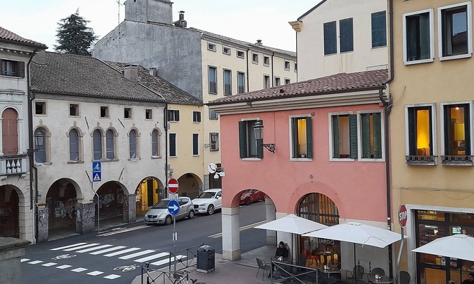 Padova Apartment | Accommodation in central location, Scientific University Pole, Hospital.