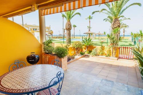 Tarifa Apartment | Acogedor Apartamento en primera línea de playa