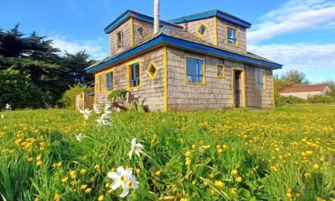 Ancud House | Acogedora Casa Junto al mar "La Casa de Alerce"