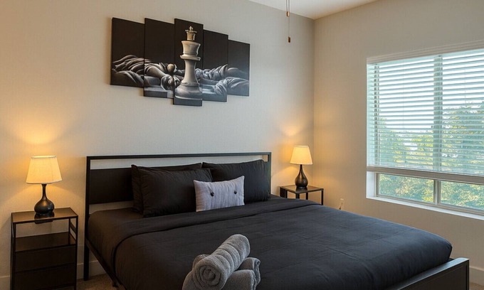 Glen Iris Apartment | Across from UAB | Spacious 2BR Retreat 5th