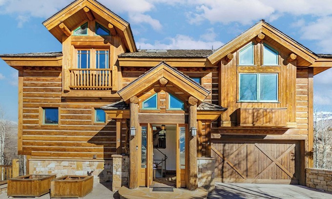 Mountain Village Cabin | Adams Ranch Retreat by Avantstay Free Shuttle 2 Mountain Village & Telluride Ski Resort!