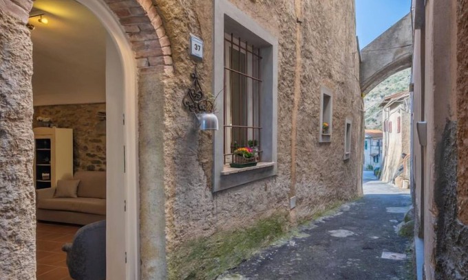 Conscente Apartment | Adelasia by Interhome