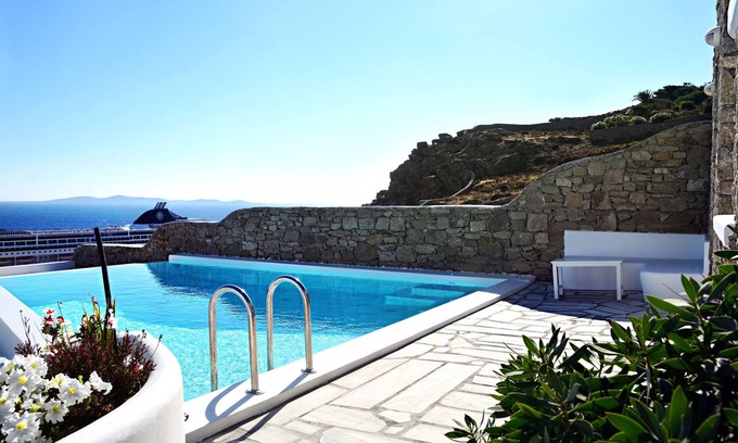 Tourlos House | Adikri Villas & Suites