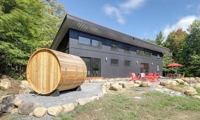 North Pole House | Adirondack Cabin Near Whiteface Mountain Resort!