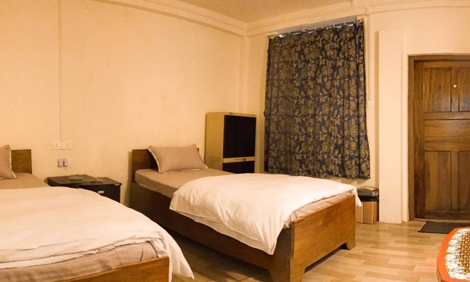 Sohra Bed & Breakfast | Ado Homestay