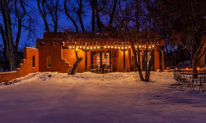 Taos Bed & Breakfast | Adobe & Pines Inn