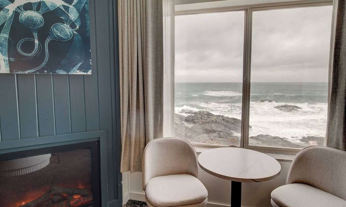 Yachats Hotel | Adobe Resort