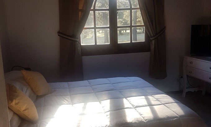 Pilar Centro House | Adorable casa en un barrio privado . Gran vistas al campo de golf.