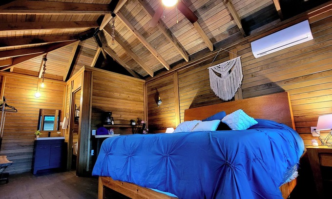 Soliman Bay Cabin | Adults Luxury Jungle Cabins