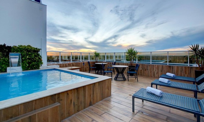 Duque de Caxias Hotel | Advanced Hotel e Flats