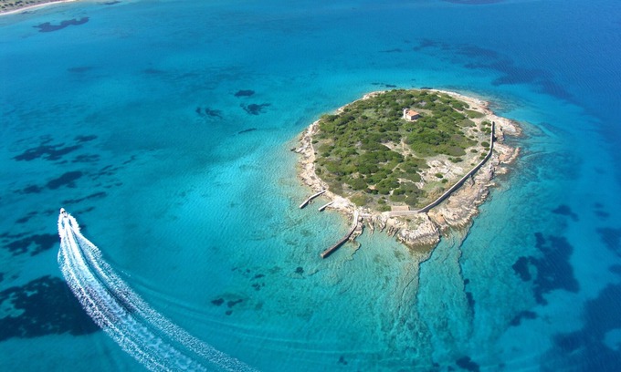 Marmari Villa | Aeolon Cycladic Private Island Luxury Retreat with Private Beach, Boat and chef