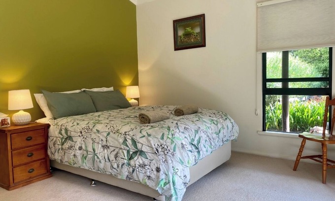 Kalgan Apartment | Affordable family friendly farm stay studio