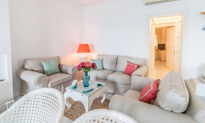 Agios Ioannis Apartment | Agios Ioannis Luxurious Beachfront Apt