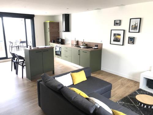 Lespignan Apartment | Agréable maison de village avec garage & terrasse