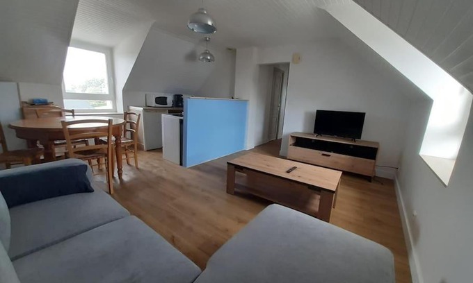 Ergue-Gaberic Apartment | Agréable petit T3, à proximité de Quimper