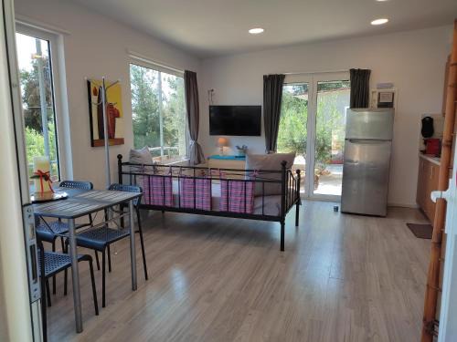 Marathon Ski Chalet | Agriliki Cottage