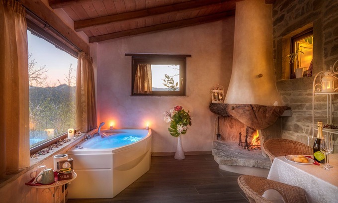 Mercatello sul Metauro Hotel | Agriturismo La Grotta dei Folletti