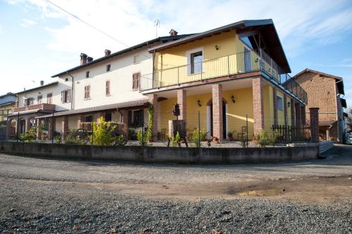Capriata d'Orba House | Agriturismo Il Vecchio Portico