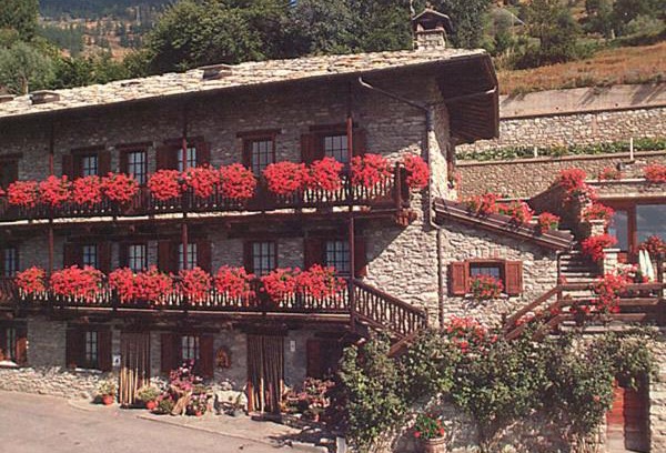 Allein House | Agriturismo Lo Ratelé