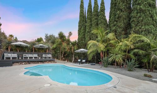 Mount Helix House | Agua Dulce - Mid Century Oasis - Pool &Hot Tub