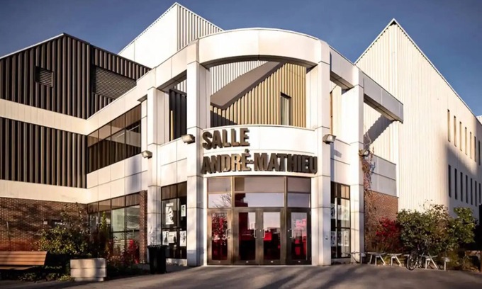 Laval Condo | Ahava, center of Laval