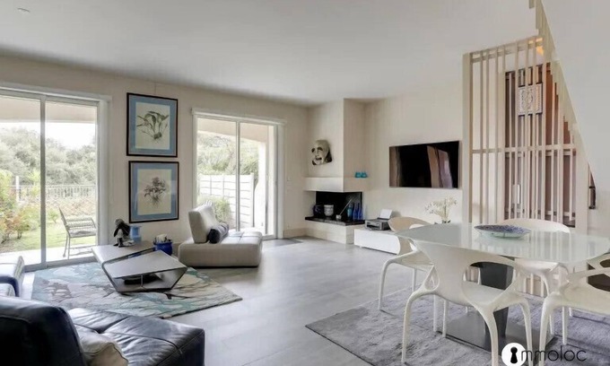 Bastide Giraud House | Air-conditioned house in Residence