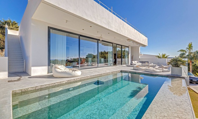 Costa de la Calma Villa | Air-Conditioned Villa with Sea View, Pool, Jacuzzi, Rooftop Gym/Terrace & Wi-Fi
