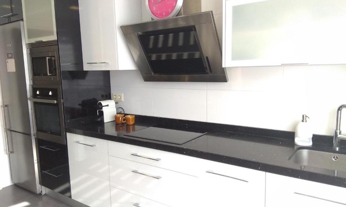 Lekeitio Apartment | Aixula Lekeitio - Garaje opcional, reformado y céntrico