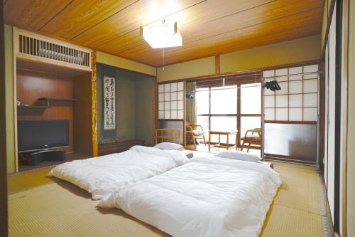 Karatsu Apartment | AKARIYA別館 ~横山邸~