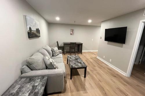 South Central Omaha Apartment | Aksarben Apt-Cozy One Bedroom