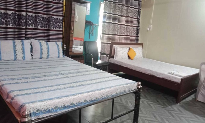 Guwahati House | Akshita Guest House By GRB