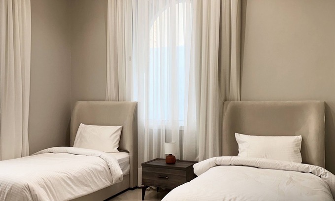 Riyadh Apartment | Al-Mutamarat A-6 Timeless History XZ37