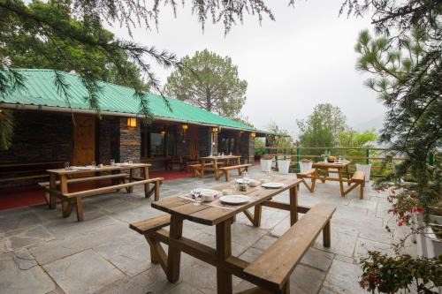 Kandaghat Villa | Alaya Stays Duplex Cottage with Tree House - Suro Woodcrest Chalet