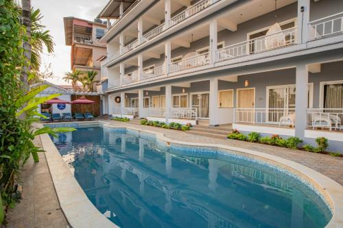 Morjim Hotel | Alaya Stays Gracias Retreat near Ashvem Beach 3 minutes Walk From The Beach