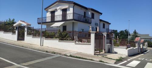 Roseto Capo Spulico Bed & Breakfast | Alba de Mar B&B