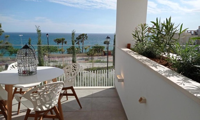 Torrequebrada Apartment | Alba