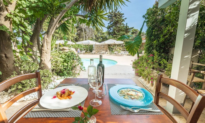 San Vero Milis Hotel | Albergo Residenziale Menhirs