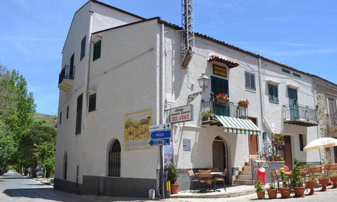 Palazzo Adriano Hotel | Albergo Ristorante Pizzeria Del Viale