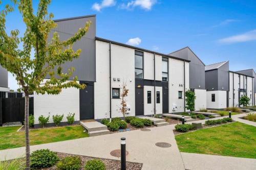 Albert Town Apartment | Albert Abode
