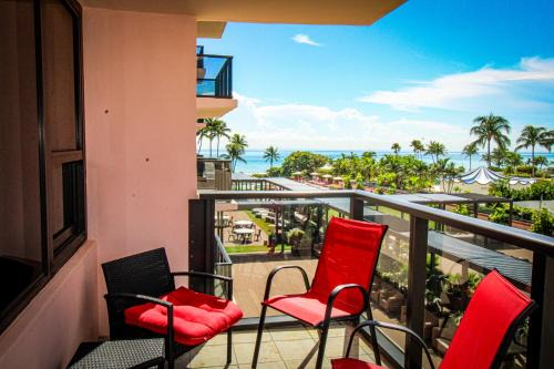 Mid Beach House | Alexander 511 Beachfront condo with 2 pools, direct beach access, sauna, tikki bar