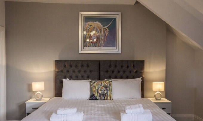 Whitley Bay Bed & Breakfast | Alexander Hotel - Whitley Bay