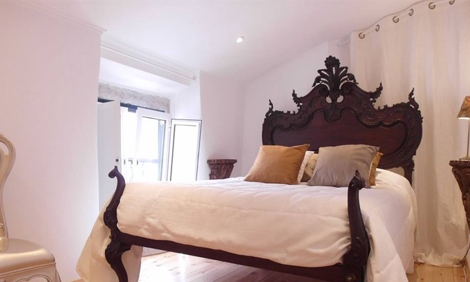 Santo Estevao Apartment | Alfamasweethome 1